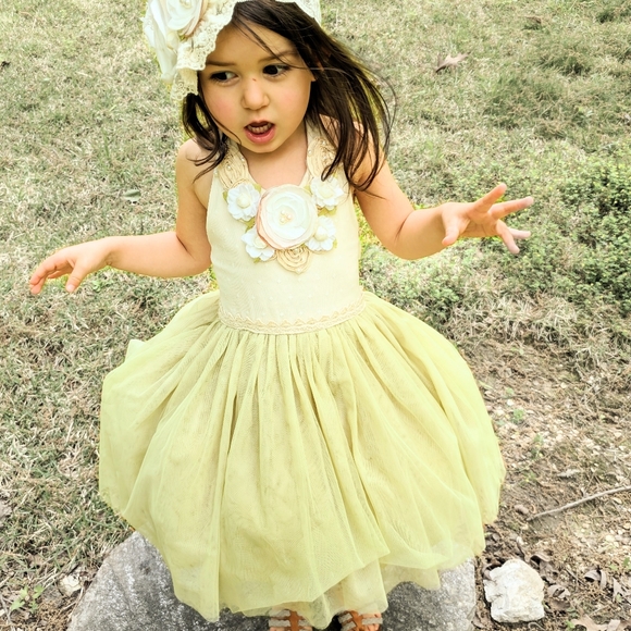 Meet your Posher, Adriel - Picture 15 of 16